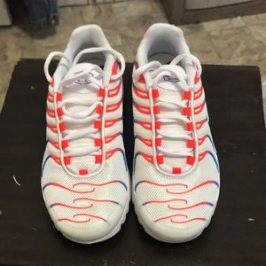 Air max plus sneakers